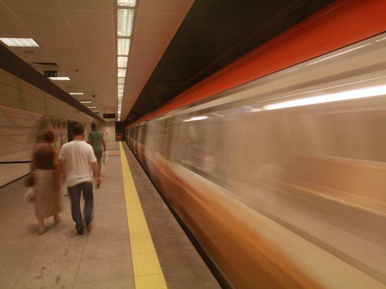 Camiye VIP metro israfa yol açacak