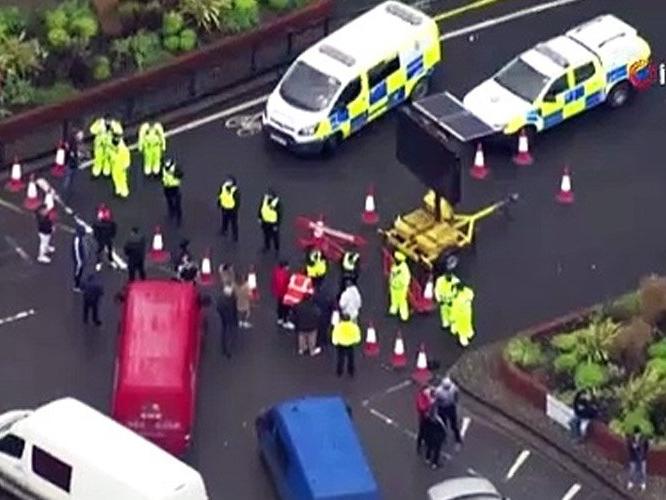 İngiltere’de mahsur kalan tır şoförlerinden protesto