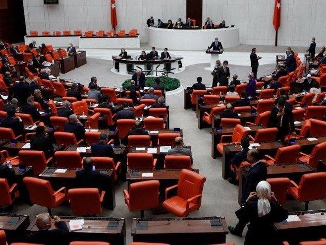 Küçük esnafa destek önergesi, AKP ve MHP oylarıyla reddedildi