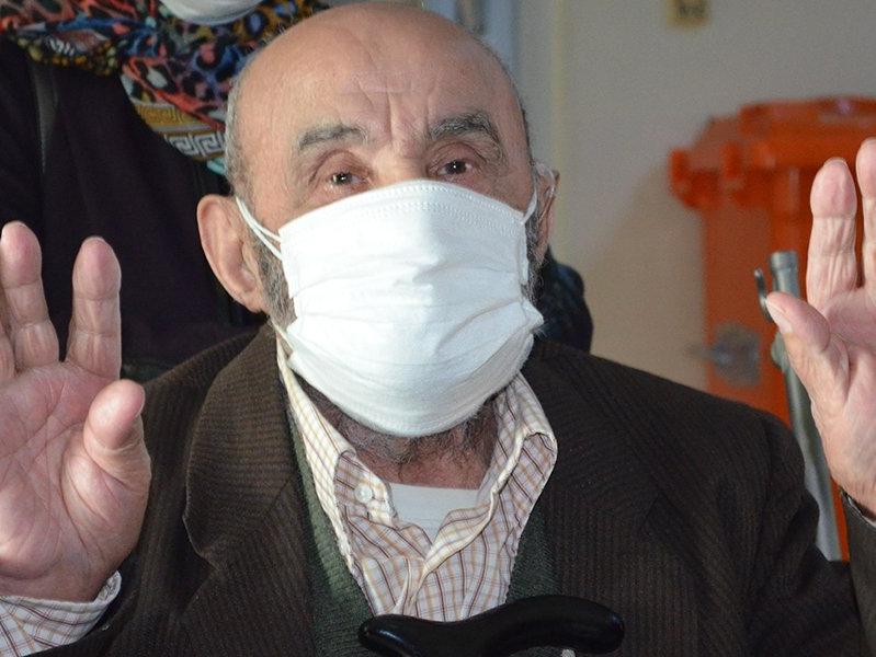 Kronik hastalıkları olmasına rağmen 90 yaşında coronayı yendi