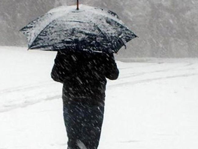Meteoroloji'den kar yağışı açıklaması ve İstanbul için kuvvetli sağanak yağış uyarısı
