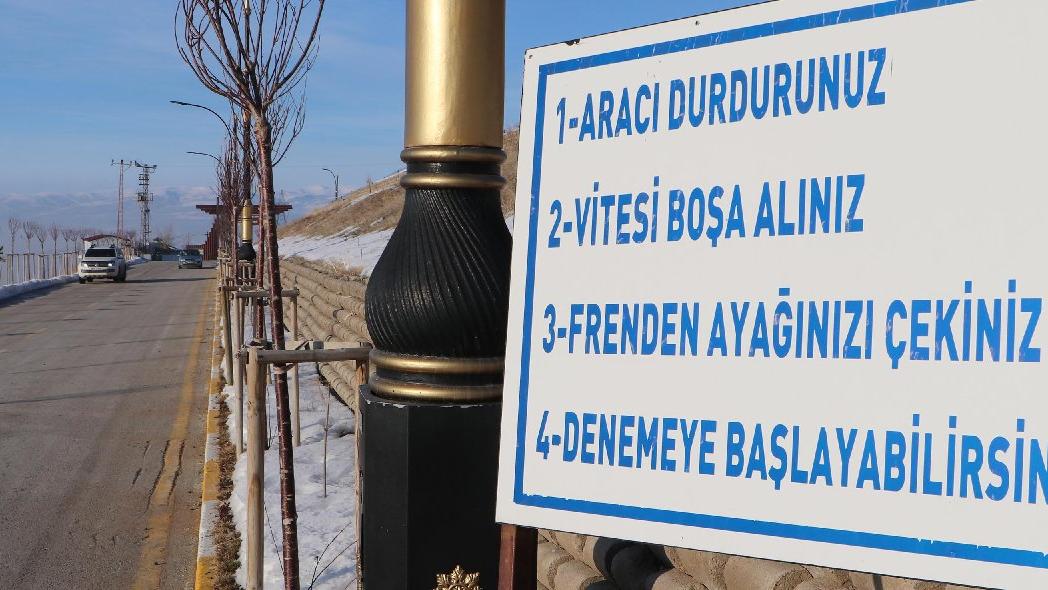 Erzurum'da yer çekiminin olmadığı iddia edilen 'gizemli yol'