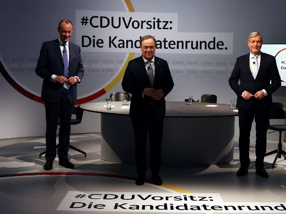 Merkel'in partisi CDU yeni başkanını seçiyor