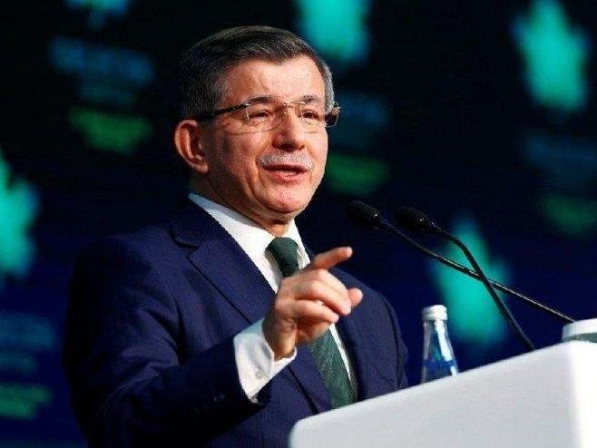 Davutoğlu, Erdoğan'dan gelen telefonu anlattı