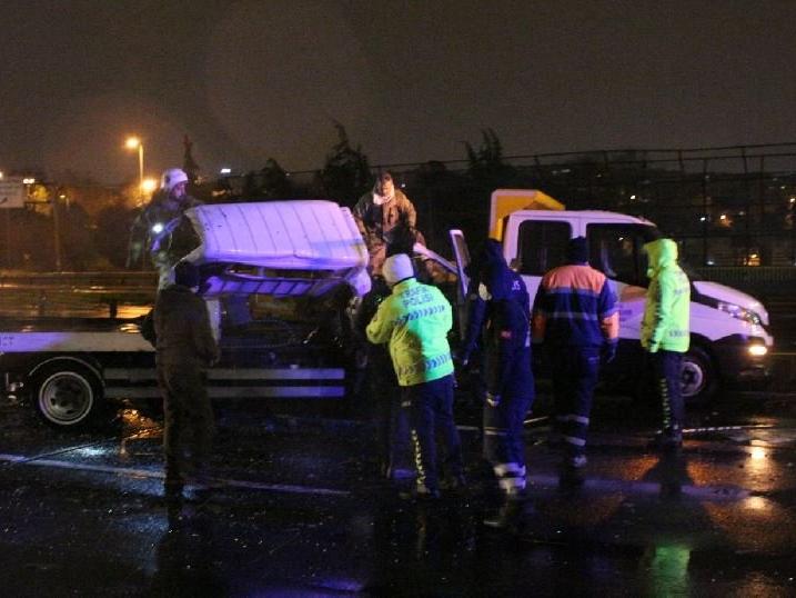 Haliç Köprüsü'nde feci kaza: 2 ölü