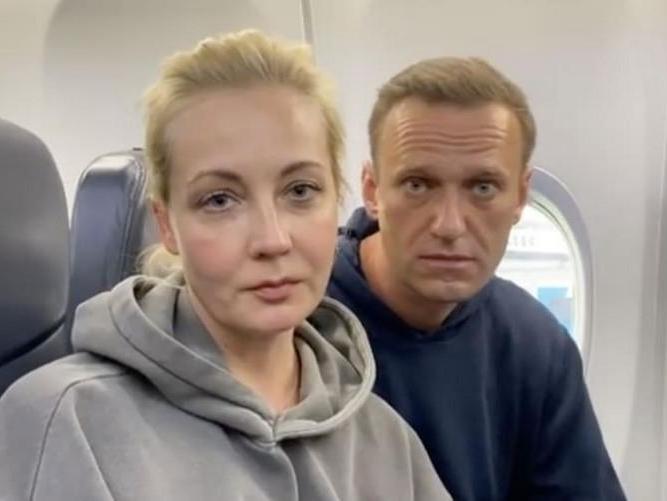Rusya'ya dönen muhalif lider Aleksey Navalnıy gözaltına alındı