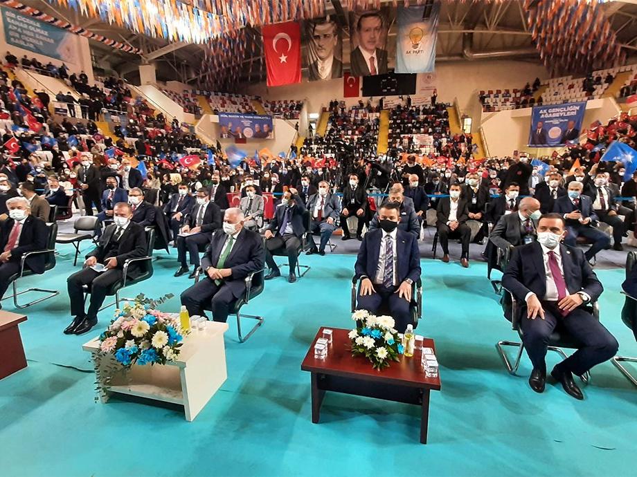 AKP il kongresinde dikkat çeken liste