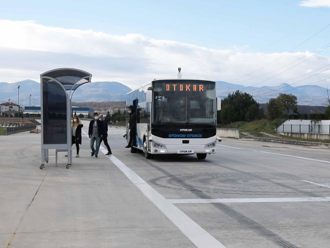 Türkiye'nin 'sürücüsüz' otobüsü testleri geçti