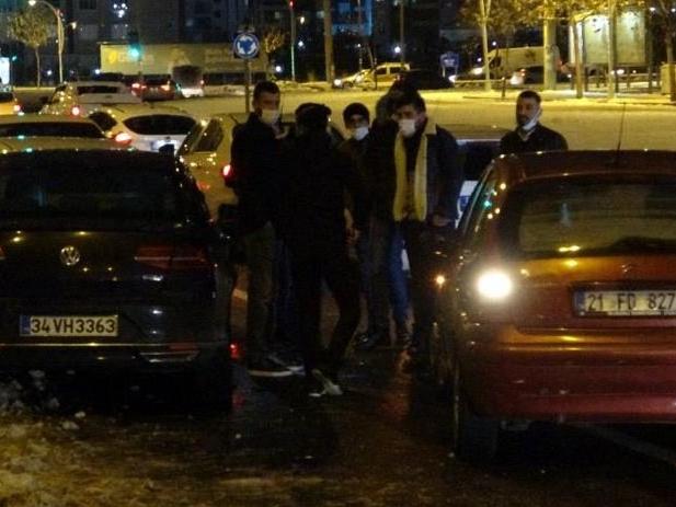 Diyarbakır’da 22 otomobil birbirine girdi