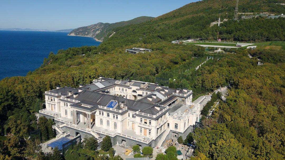 Rus muhalif Putin'in sarayının detaylarını paylaştı: Monako'nun 39 katı büyüklükte