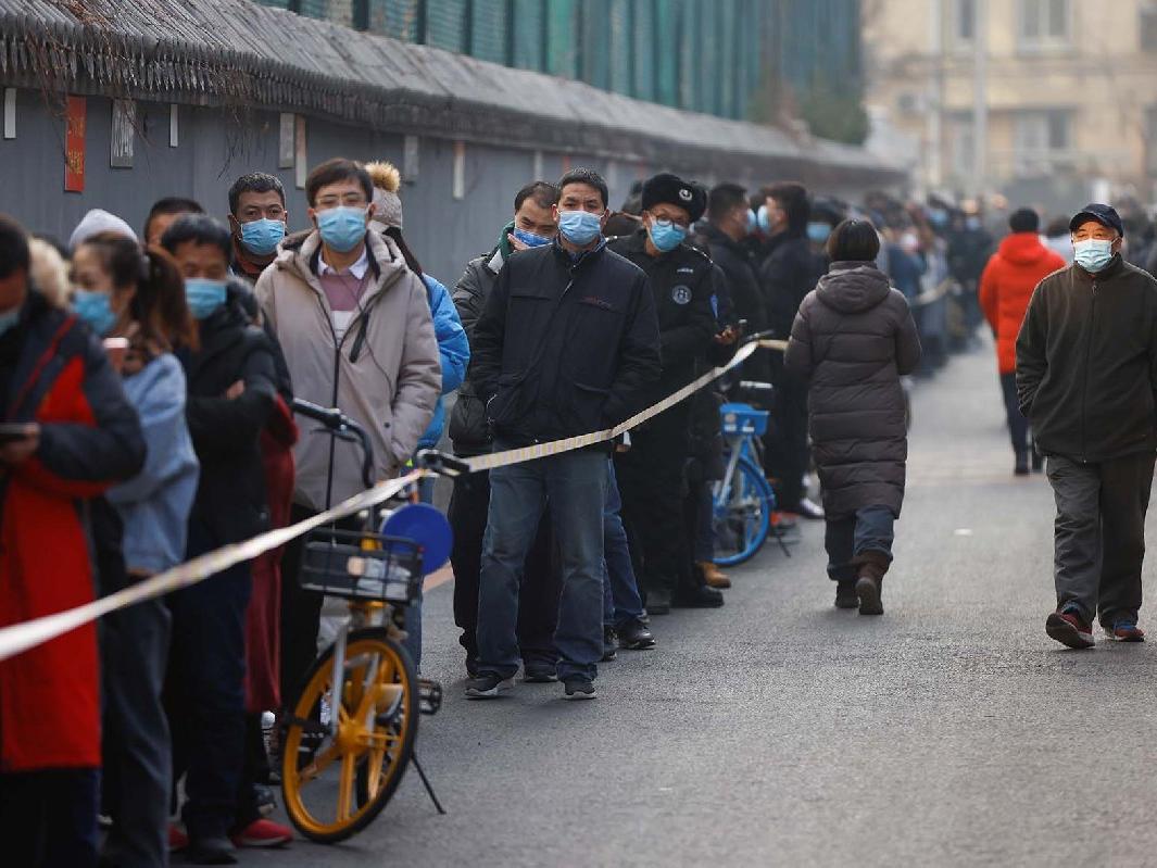 Çin'de vaka sayısı aylar sonra 100'ü geçti: Toplu testler yeniden başladı