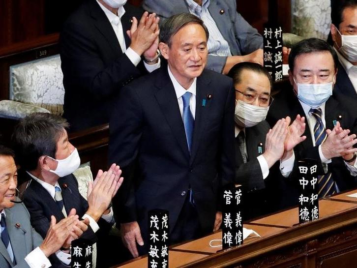 Milletvekilleri yasakları ihlal edip gece kulübüne gitti! Japonya Başbakanı özür diledi