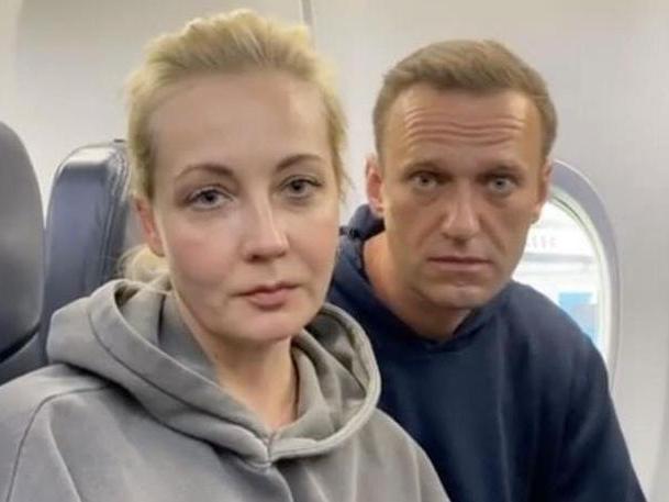 Rus polisinden Navalny'nin evine ve vakfına baskın