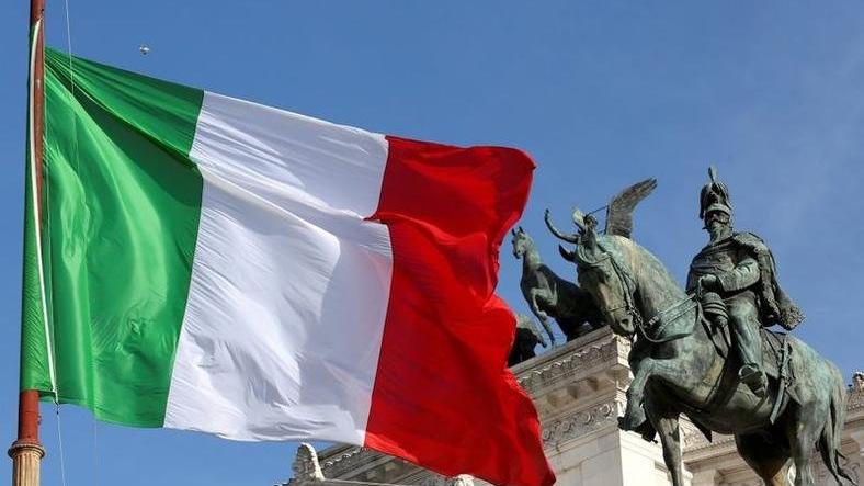 İtalya, Suudi Arabistan ve BAE'ye silah satışını durdurdu