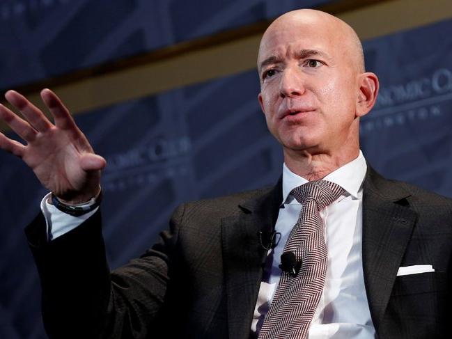 Jeff Bezos, Amazon’daki CEO’luk görevinden ayrılıyor