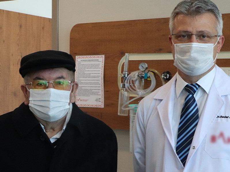 Tıpta nadir görülüyor: 75 yaşında erkek meme kanserini yendi
