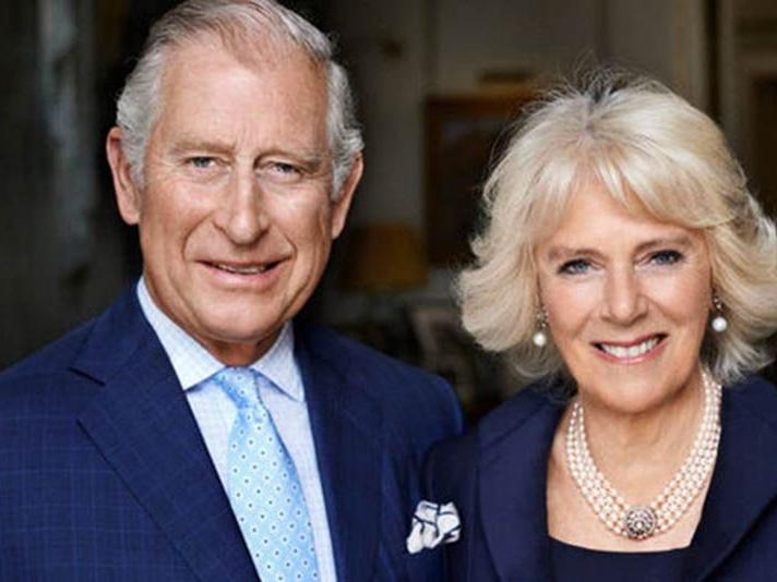Prens Charles ve eşi Camilla corona aşısı oldu