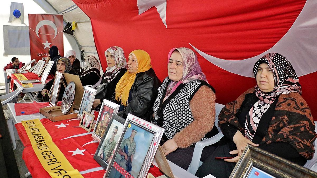 Gara şehitlerinin 6'sının ailesi, acı haberi evlat nöbetinde aldı