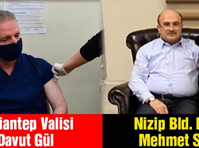 AKP’li başkan makamında vali ise hastanede aşı oldu