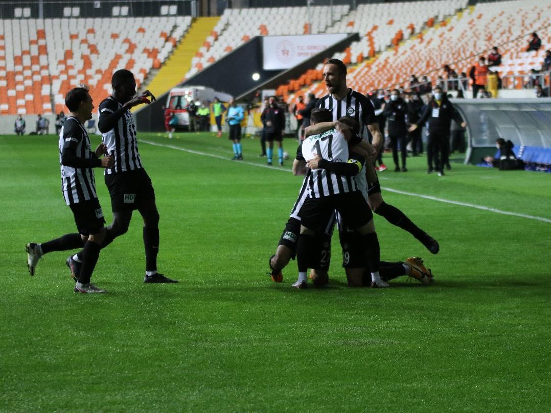 Adana Demirspor'da yeni stadın ilk maçında hüsran