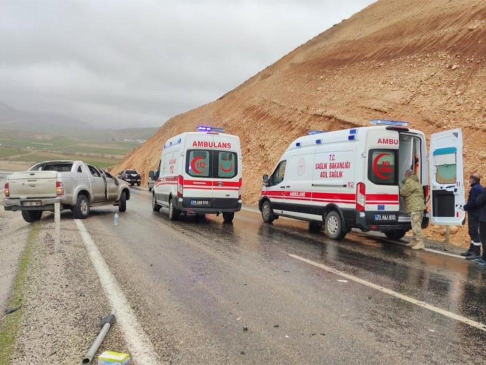 Sağlık çalışanları kaza yaptı: 4 yaralı