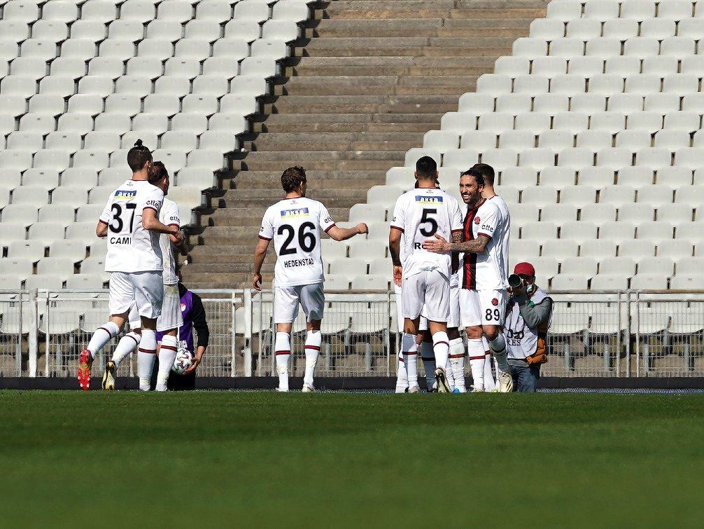 Fatih Karagümrük, Alanyaspor'u eli boş yolladı: 2-0