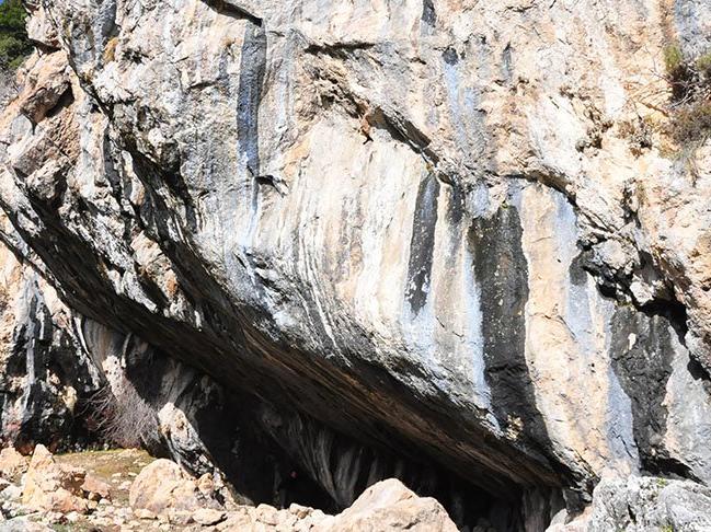 Spil'deki iki mağara turizme kazandırılacak