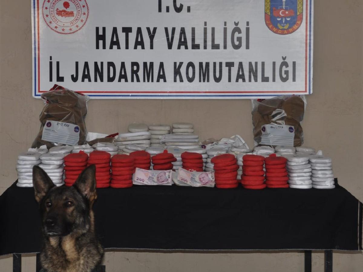 Karakol komutanı 82 kilo uyuşturucuyla yakalandı