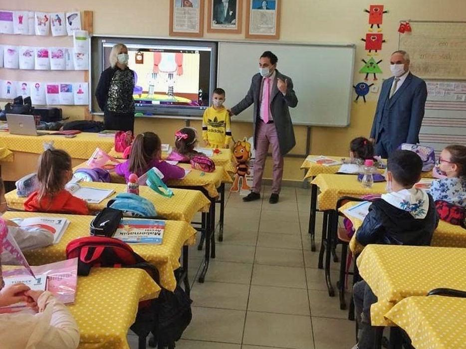Edirne'de vakalar arttı, okullar tatil edildi
