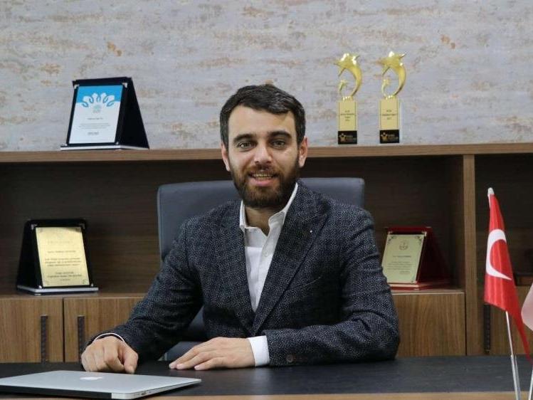 Bursaspor'da ilk başkan adayı Emin Adanur oldu