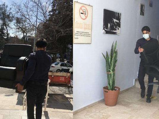 Haciz memurları CHP'li başkanın odasını boşalttı