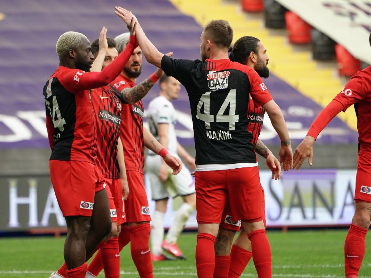 Gaziantepspor-Denizlispor maçında kritik üç puan
