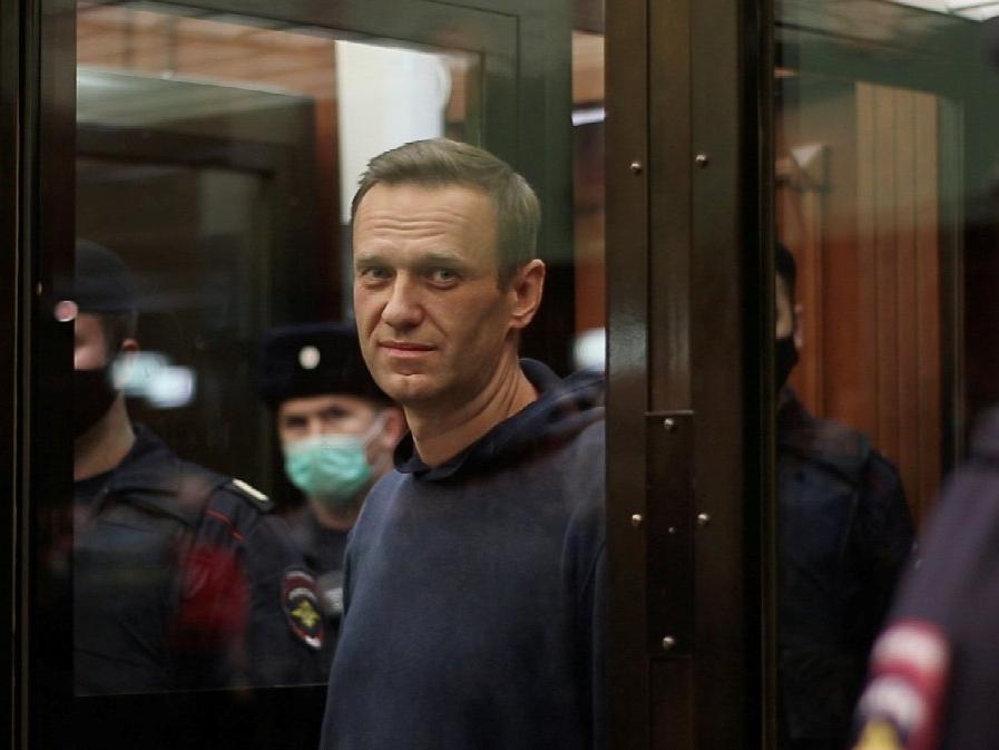 'Navalny esir kampında'