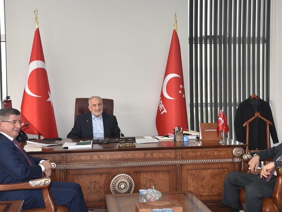 Davutoğlu'ndan Saadet Partisi ziyareti: Asiltürk ve Karamollaoğlu ile görüştü