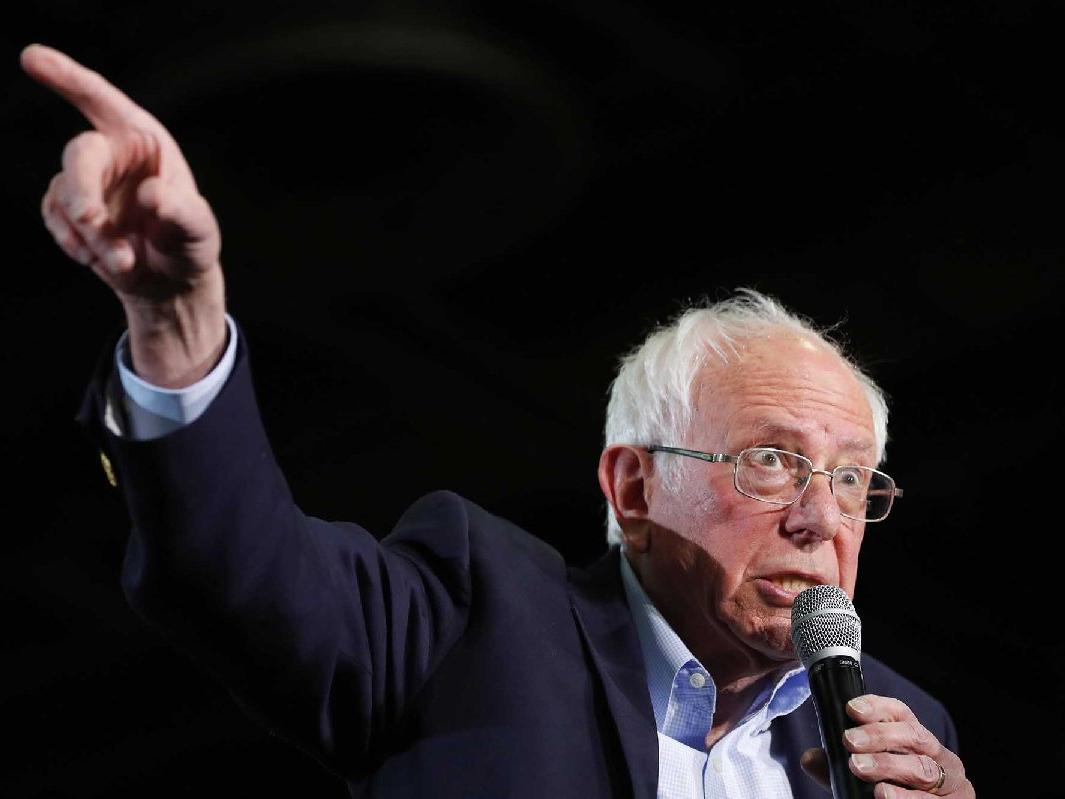 Bernie Sanders'tan salgında servetini katlayan Jeff Bezos'a sert sözler