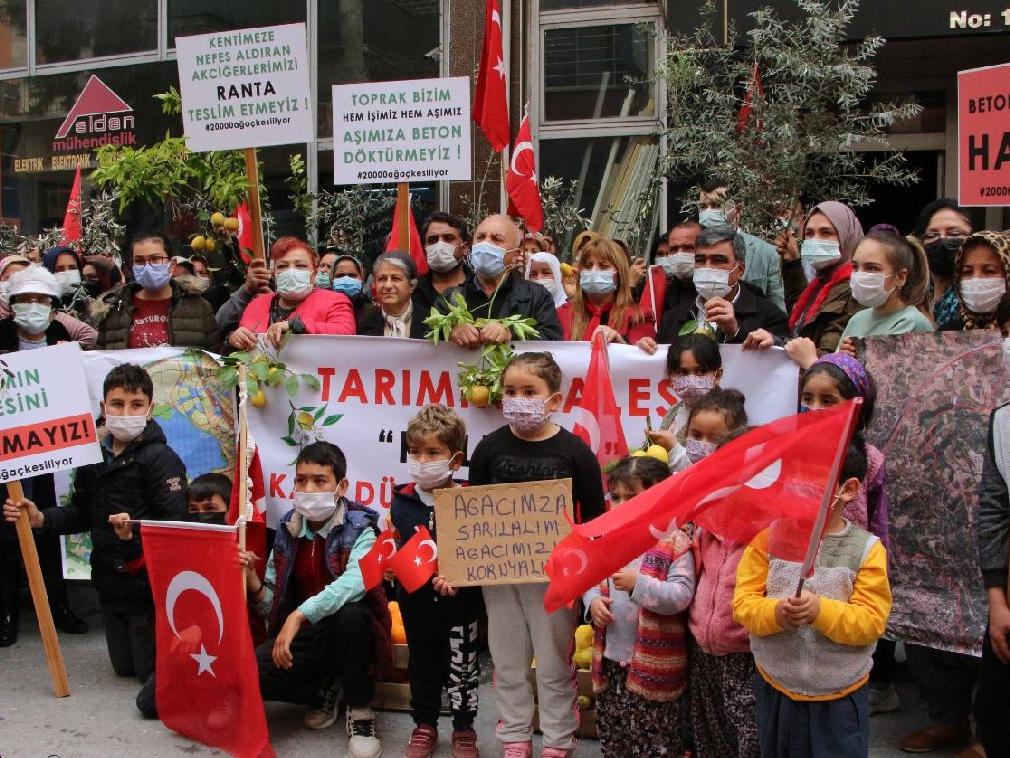 Mersin'de TOKİ'ye karşı eylem