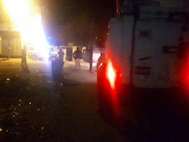 Adana'da iki aile arasında silahlı çatışma! Mahalle savaş alanına döndü