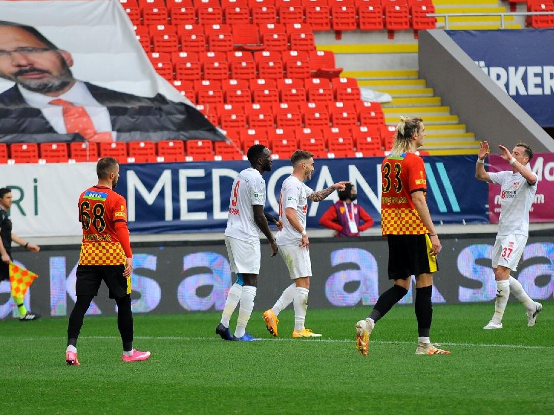 Sivasspor gol olup Göztepe'ye yağdı: 3-5