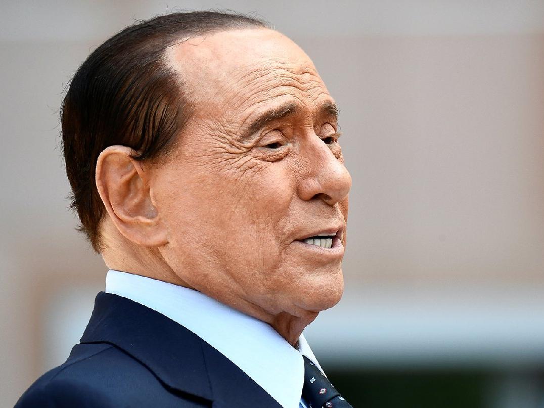 Berlusconi sağlık sorunlarıyla boğuşuyor: Üç gündür hastanede
