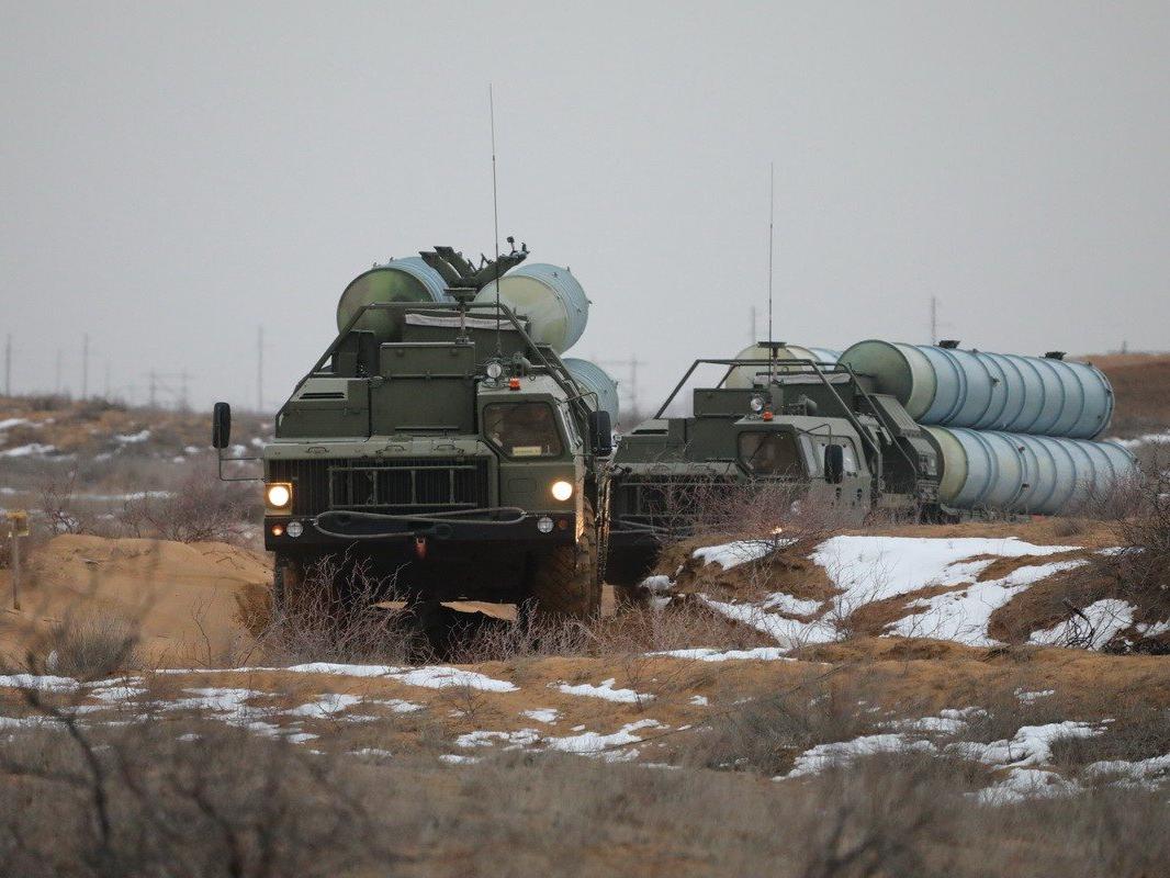 Rusya'nın S-400 tatbikatı sürüyor: 700 km uzaktaki hedefi vurdu