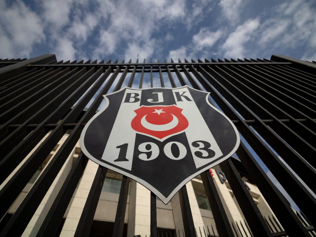 Beşiktaş'ta iki futbolcunun corona virüsü testi pozitif