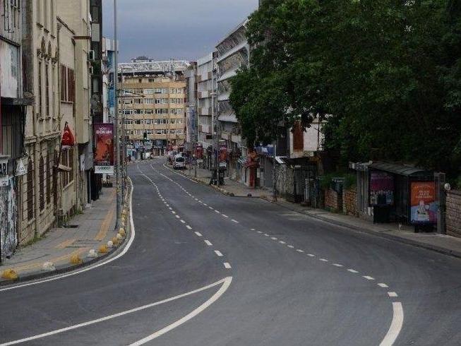 İstanbul, Ankara ve İzmir'de cumartesi ve pazar günü sokağa çıkma yasağı olacak mı? Hafta sonu sokağa çıkma yasağı var mı?