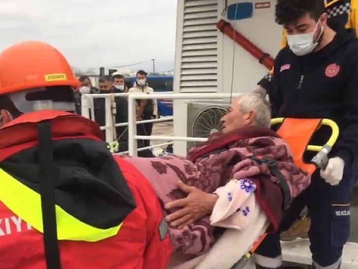 Batan balıkçı teknesindeki 3 kişi Kıyı Emniyeti tarafından kurtarıldı
