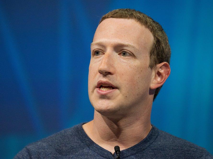 Facebook’un sızan verileri arasında Mark Zuckerberg'in telefon numarası da yer alıyor