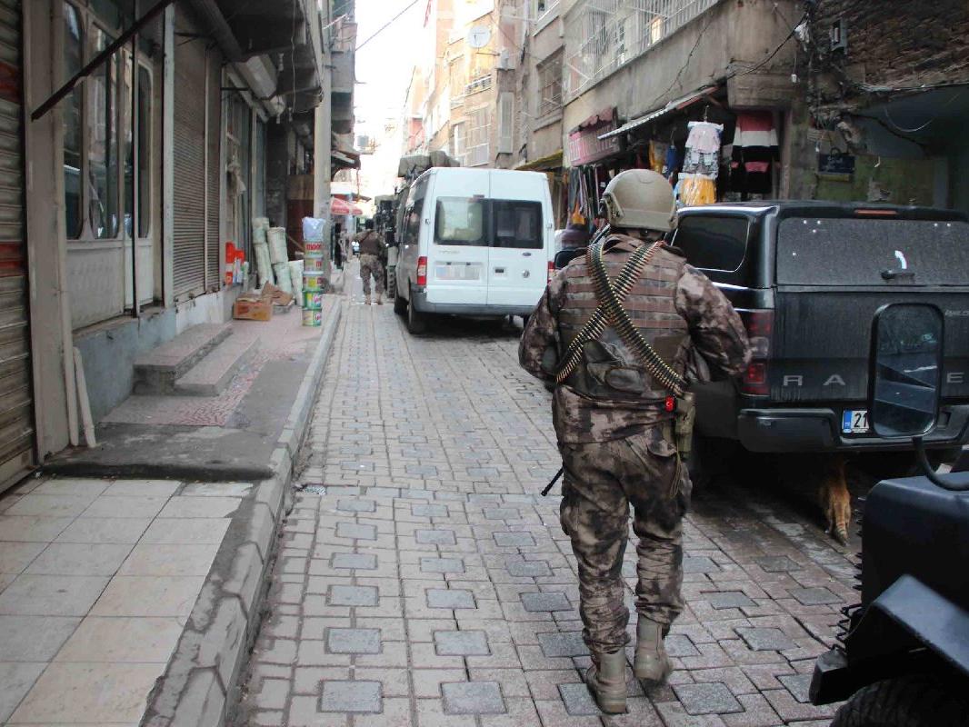 PKK’nın kadın yapılanmasına operasyon: 22 gözaltı