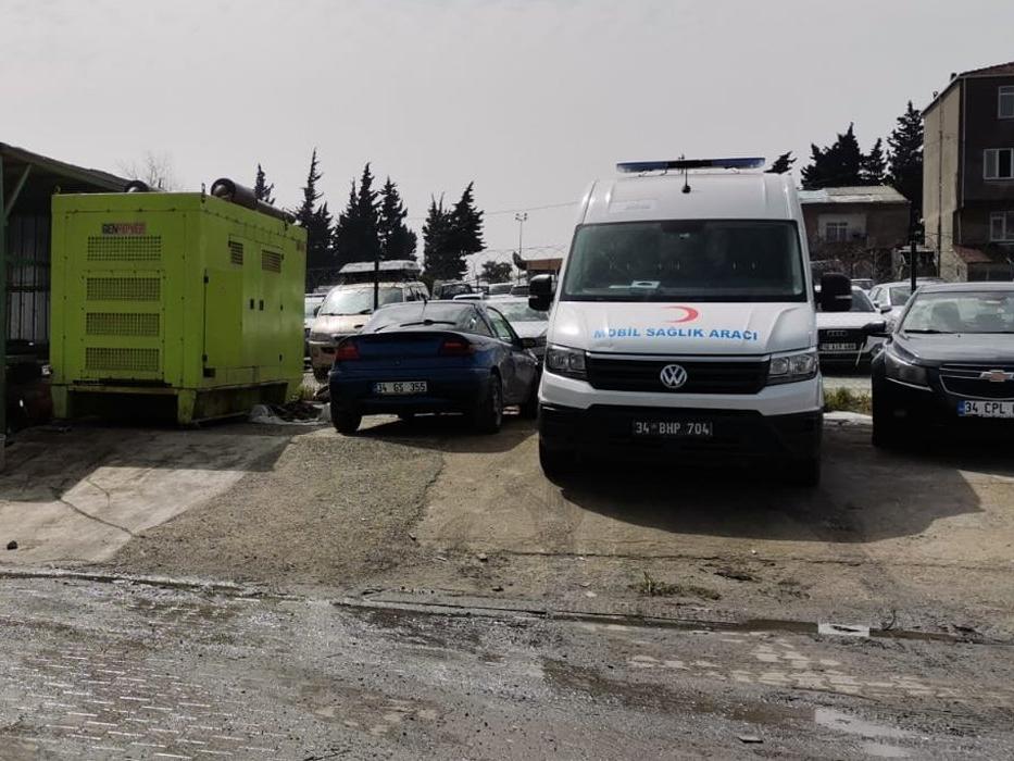 Esenyurt Belediyesi’nin hasta nakil aracına AKP’den kalan borç yüzünden haciz konuldu