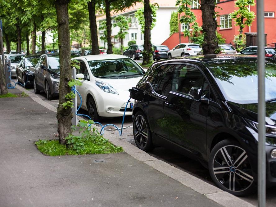 Norveç'te elektrikli otomobillere geçiş tam gaz devam ediyor