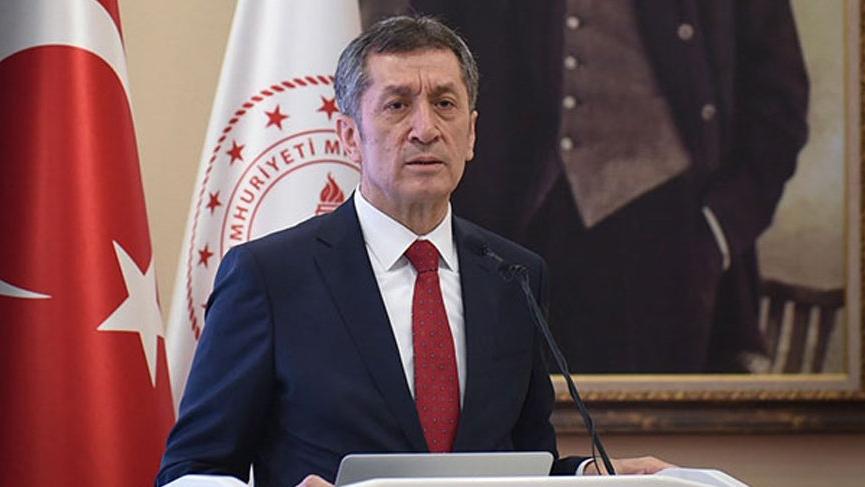 Son dakika... Okullar kapanacak mı? Bakan Selçuk'tan yüz yüze eğitim açıklaması