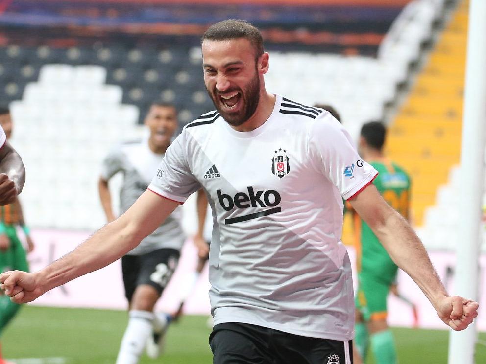 Beşiktaş'ın golcüsü Cenk Tosun Sözcü'ye açıkladı: 'Ben ısrar ettim'