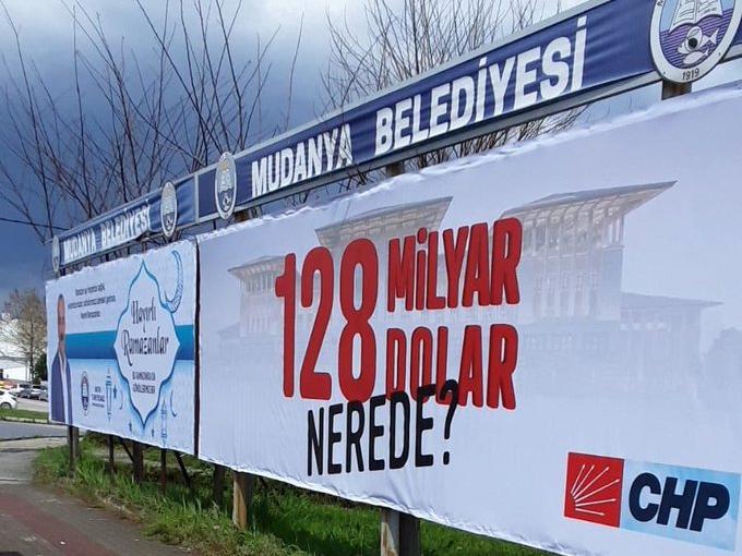 Kaldırılan 128 milyar dolar afişi tüm Türkiye'de asılacak